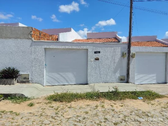 Casa com 2 Quartos em Horizonte/CE em Horizonte - Ceará