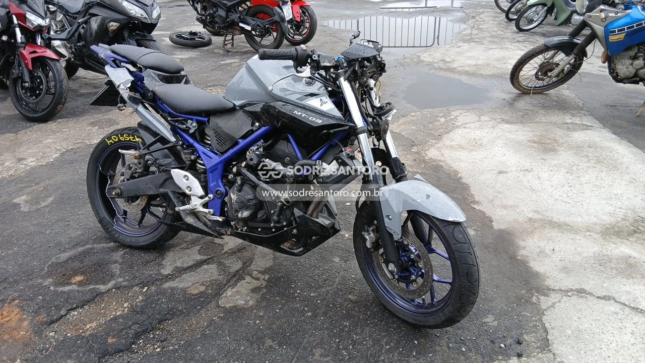 Yamaha MT-03 MT-03 2016/2017 321cc Gasolina Manual em Guarulhos - São Paulo