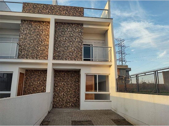 Casa com 4 Quartos e 1 Suíte em Canoas/RS em Canoas - Rio Grande do Sul