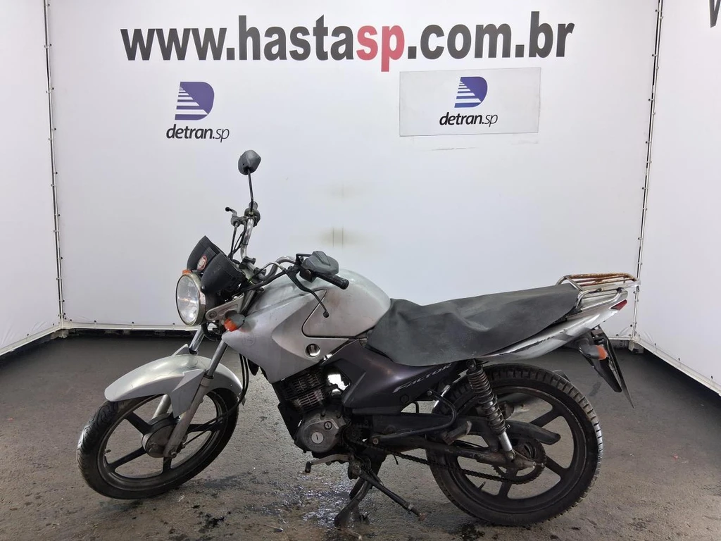 Yamaha YBR125 YBR125 K 2008/2009 Prata em Campinas - São Paulo