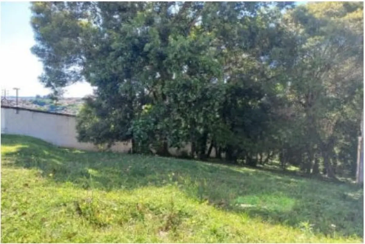 Terreno no Parque dos Ingleses em Ponta Grossa/PR em Ponta Grossa - Paraná