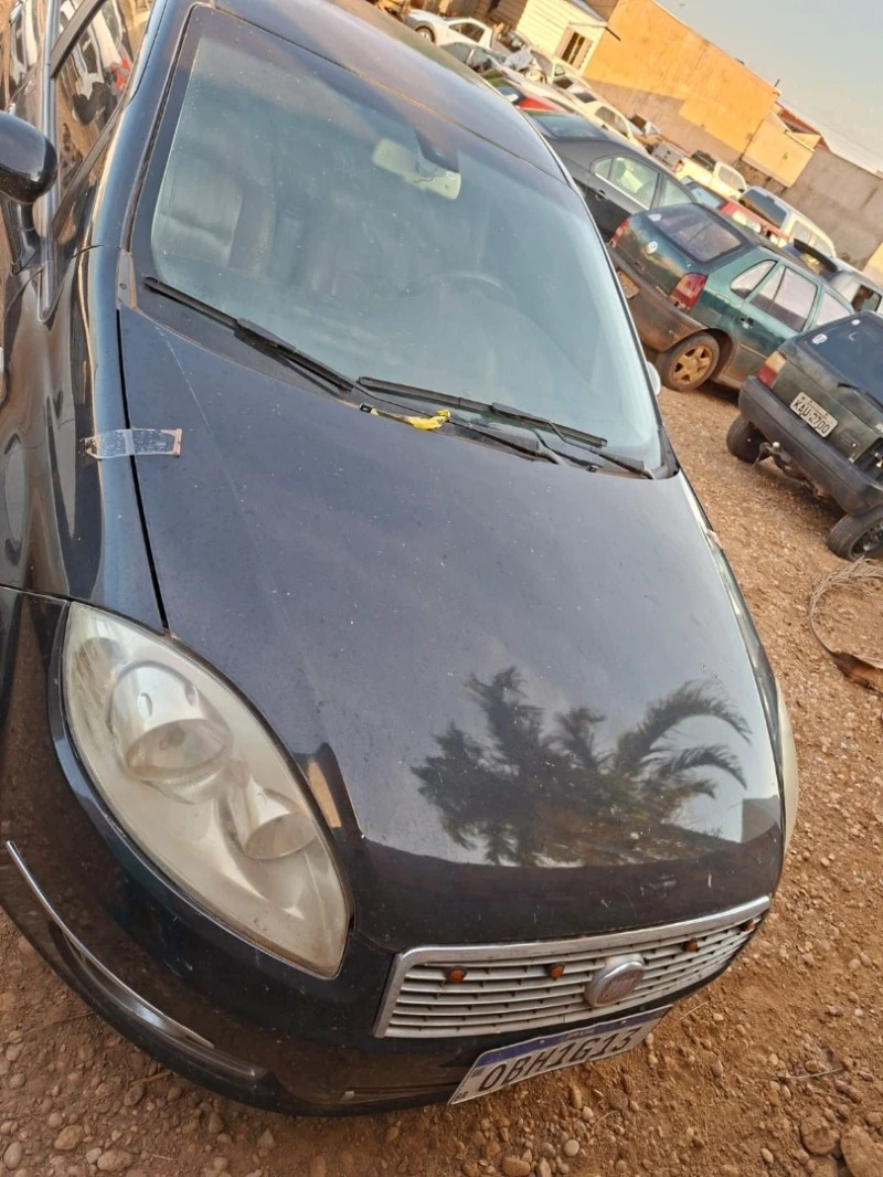 Fiat Linea Absol. 1.8 2013 em Tangará Da Serra - Mato Grosso