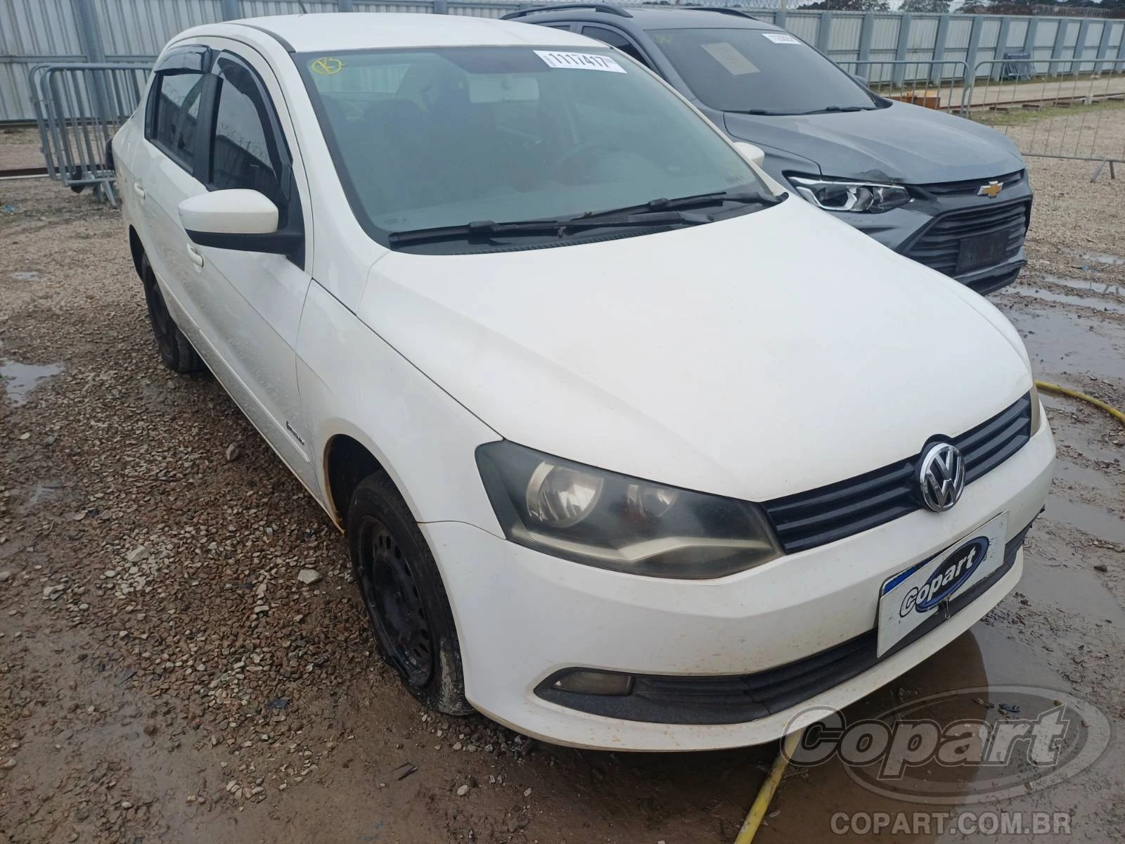 Volkswagen Voyage City Novo 2013 1.6 Total Flex em São José Dos Pinhais - Paraná