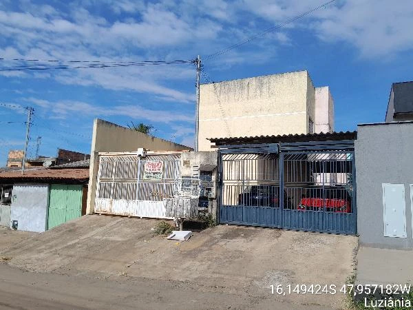 Apartamento com 2 quartos, área de serviço e vaga de garagem em Luziania GO