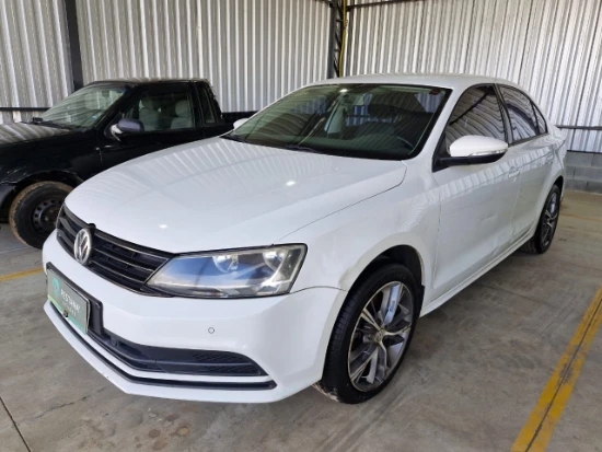 Volkswagen Jetta TL AF 2016 Manual em Suzano - São Paulo