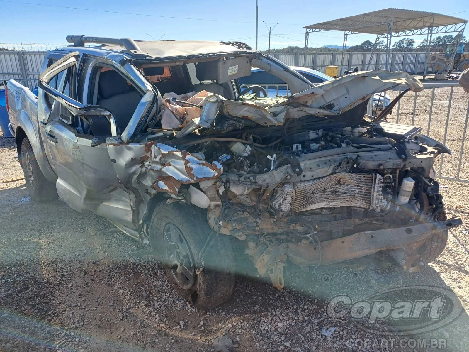 Nissan Frontier SV Attack 2015 2.5 Turbo Automático em São José Dos Pinhais - Paraná