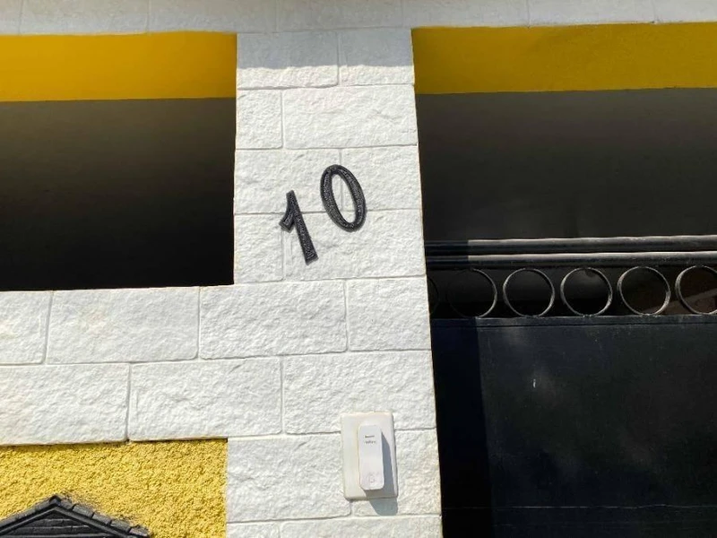 Casa com 2 Dormitórios em Nova Iguaçu/RJ em Nova Iguaçu - Rio de Janeiro