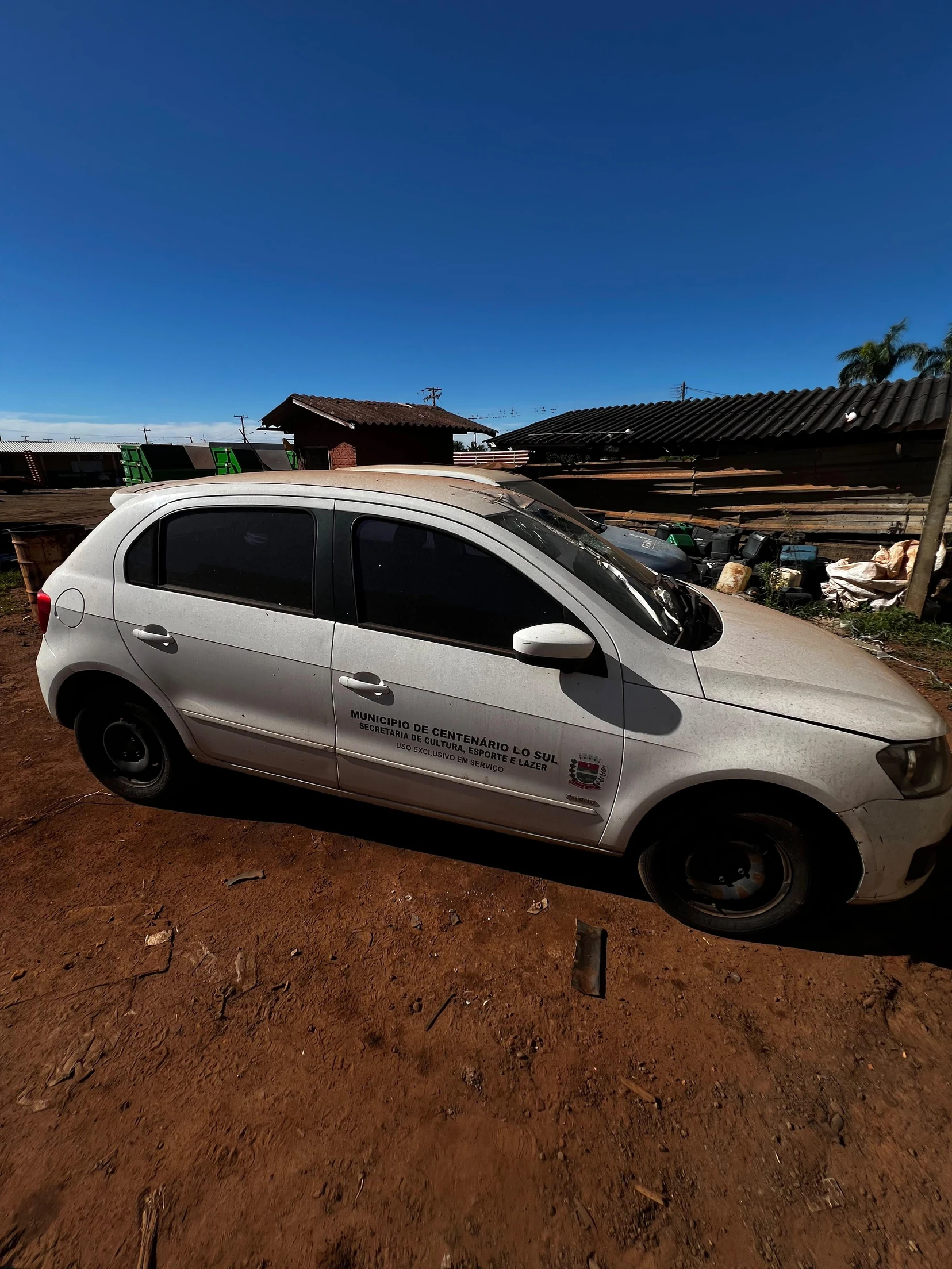 Volkswagen Gol 1.6 2013/2014 em Centenário Do Sul - Paraná