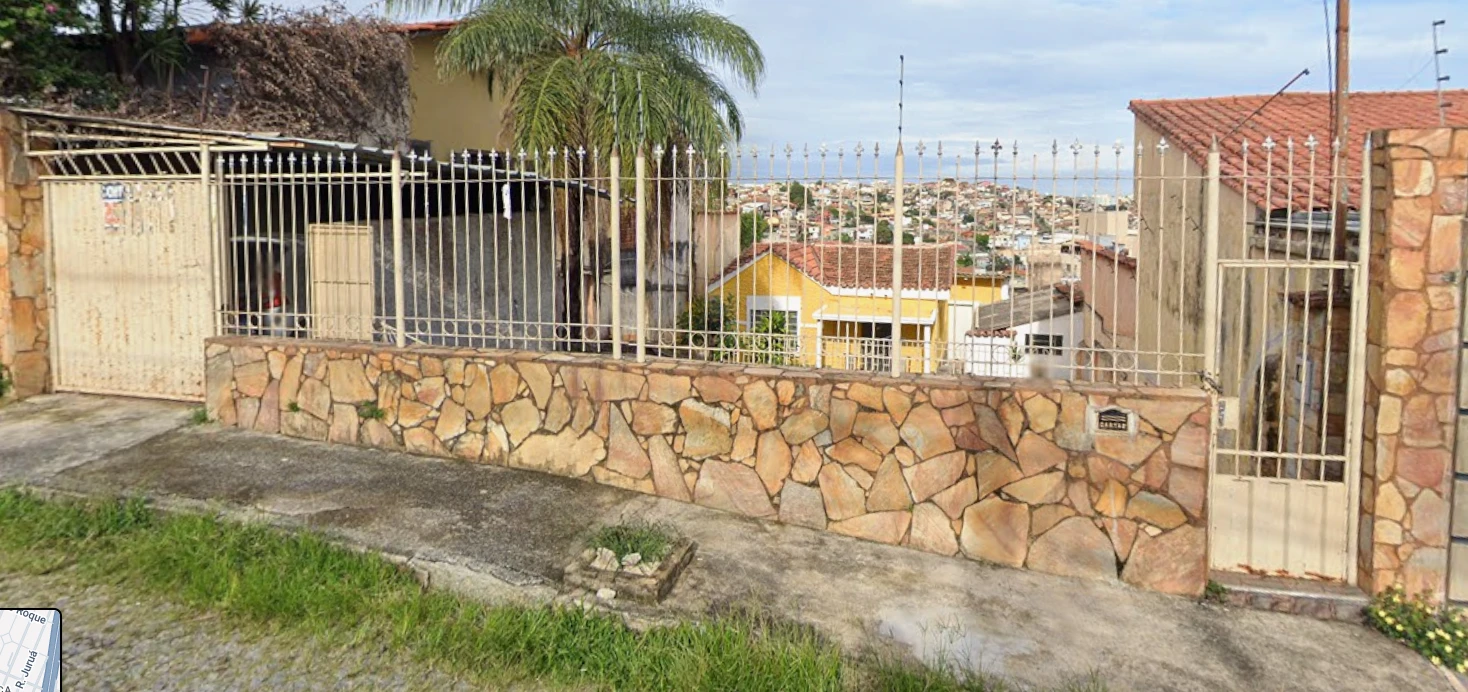 Casa com 3 Quartos e 1 Suíte em Belo Horizonte/MG em Belo Horizonte - Minas Gerais