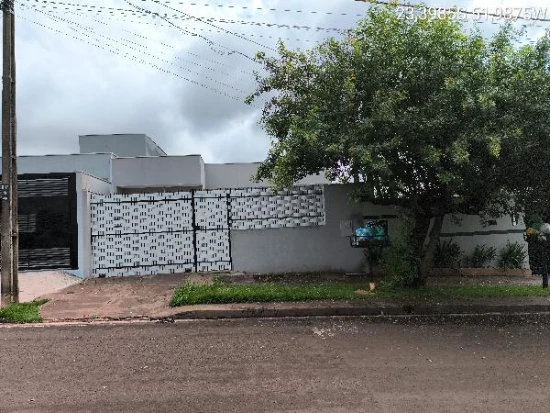 Casa com 2 Quartos em Maringá/PR em Maringá - Paraná