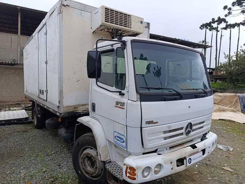Mercedes-Benz 1718 1718 Frigorífico 2008/2009 em Curitiba - Paraná