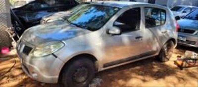Renault Sandero 2010 Sucata em Cascavel - Paraná