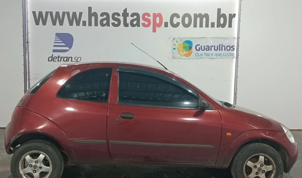Ford Ka 1998 Vermelha em Casa Branca - São Paulo