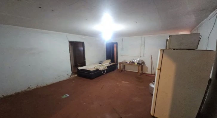 Terreno com Benfeitorias em Santa Helena de Goiás/GO em Santa Helena De Goiás - Goiás
