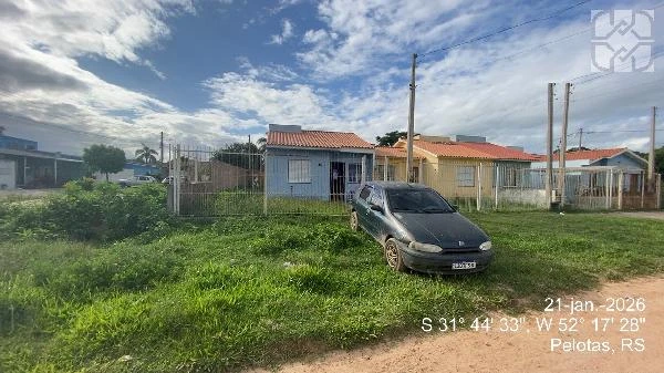Casa com 2 Quartos em Pelotas/RS em Pelotas - Rio Grande do Sul