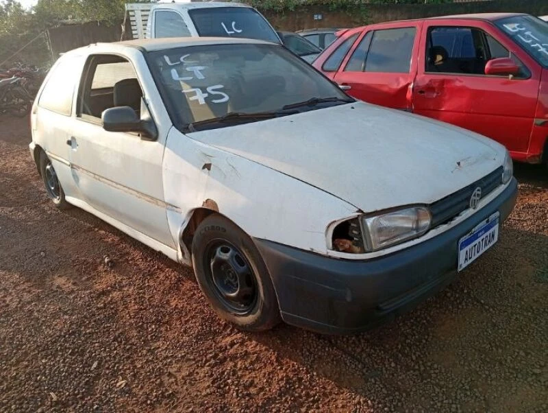 Volkswagen Gol Special Special 2002 em Dourados - Mato Grosso do Sul