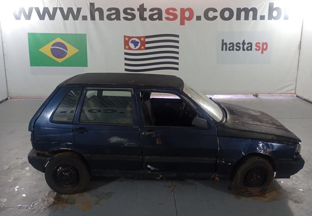 Fiat Uno Mille EP 1996 1.0 Automático em Casa Branca - São Paulo