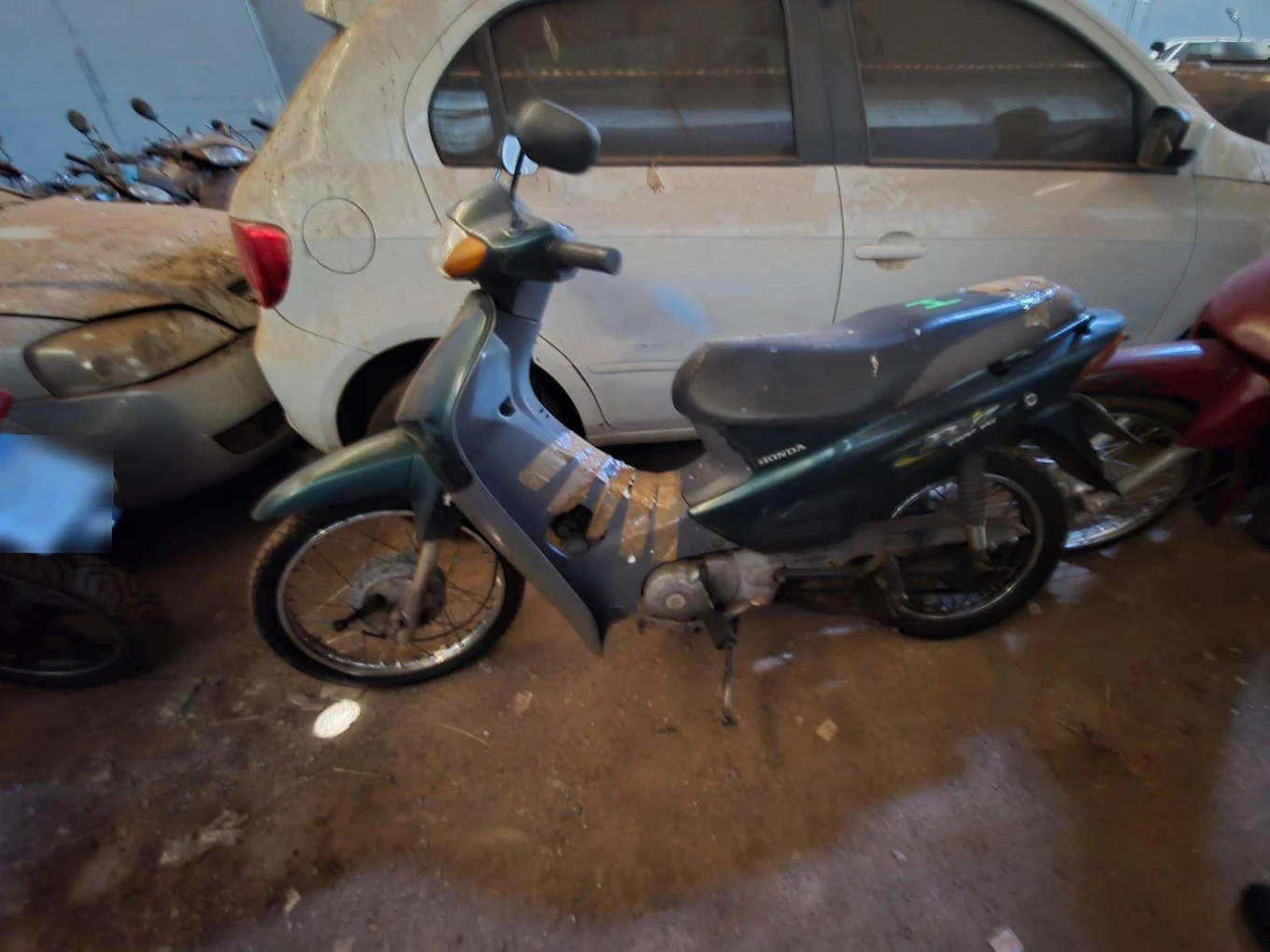 Honda Biz C100 2004 Verde em Apucarana - Paraná