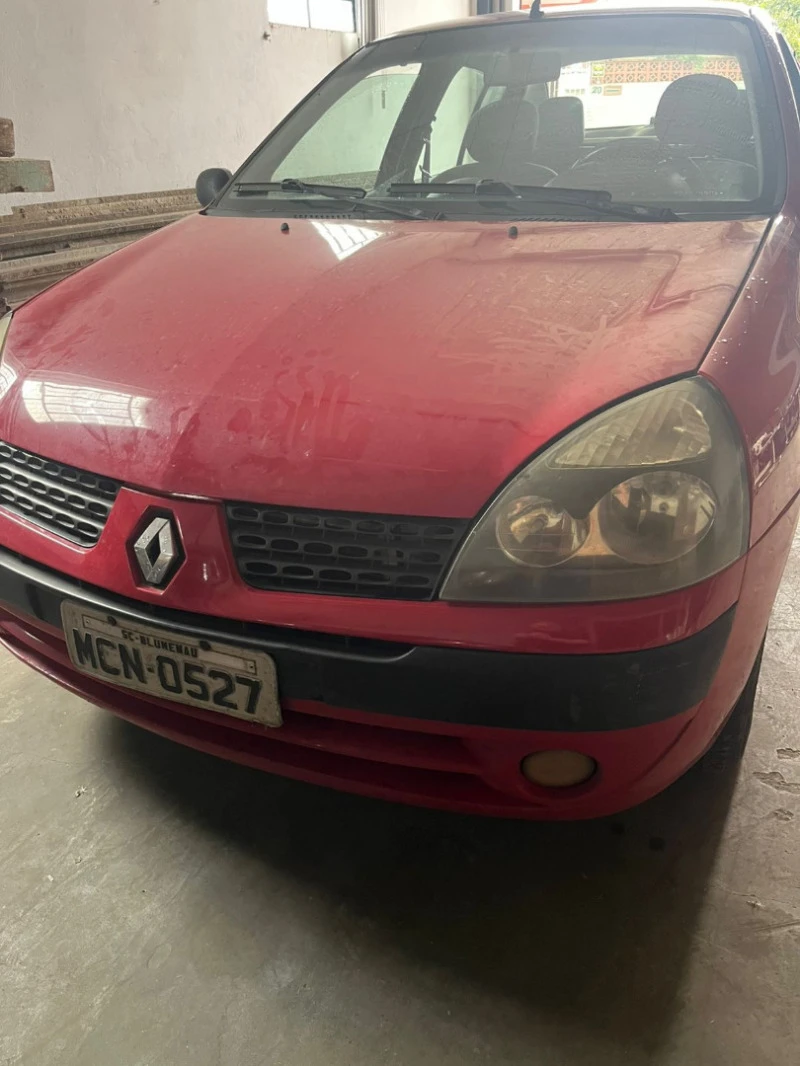 Renault Clio Pri 10 16Vs 2003/2004 em Blumenau - Santa Catarina