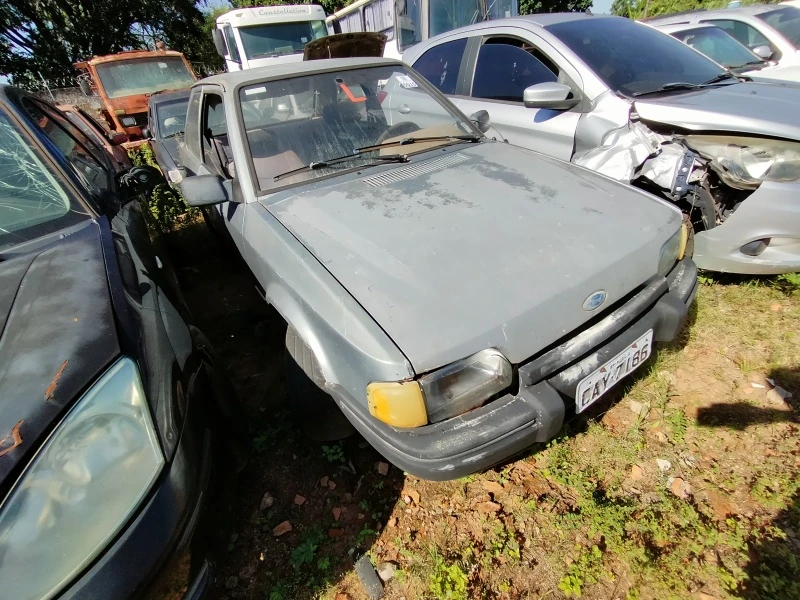 Ford Escort Base 1990s Automático em Marília - São Paulo