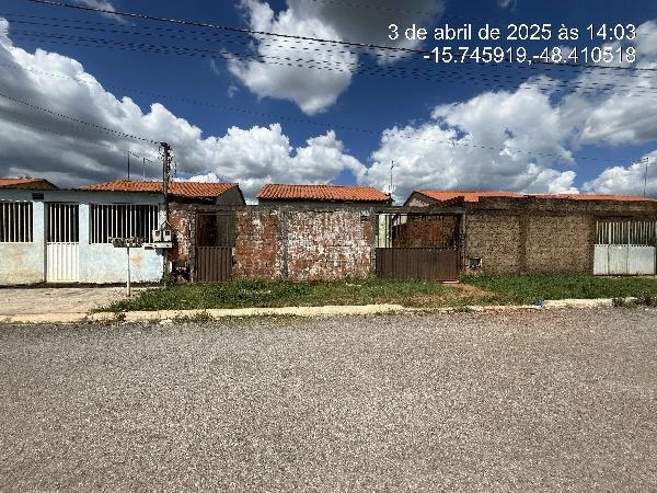 Casa de 47m² com 2 Quartos no Girassol Residencial em Cocalzinho De Goias - Goiás