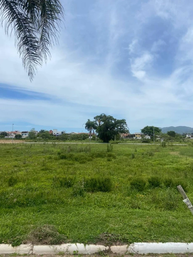 Terreno no Cond. Caravelas Residence II em Florianópolis/SC em Florianópolis - Santa Catarina