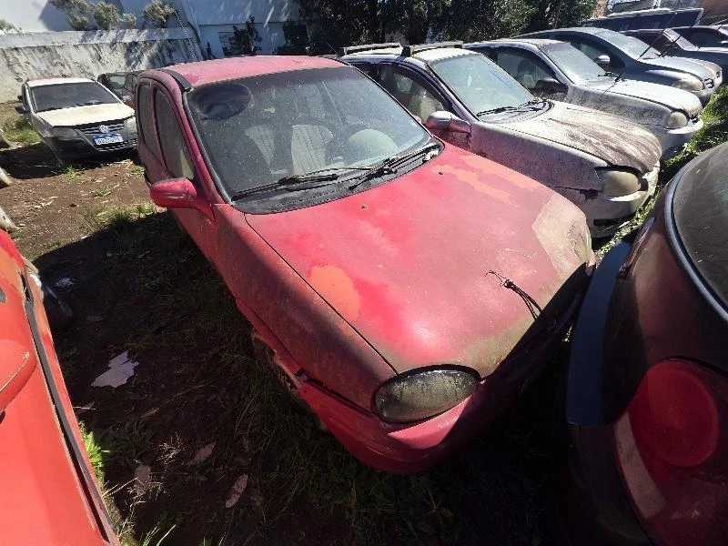 Chevrolet Corsa Super 1997 Vermelho em Rio Negrinho - Santa Catarina