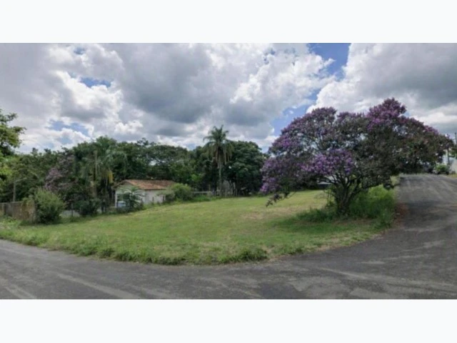 Terreno Terreno com frente para Rua Vinte em Espírito Santo do Pinhal/SP em Espírito Santo Do Pinhal - Minas Gerais
