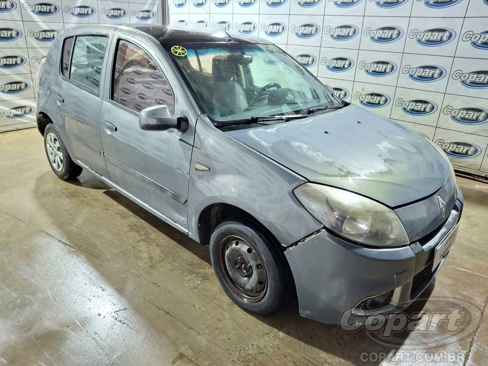 Renault Sandero Expression 2014 1.0 16V Hi-Flex em Candeias - Bahia