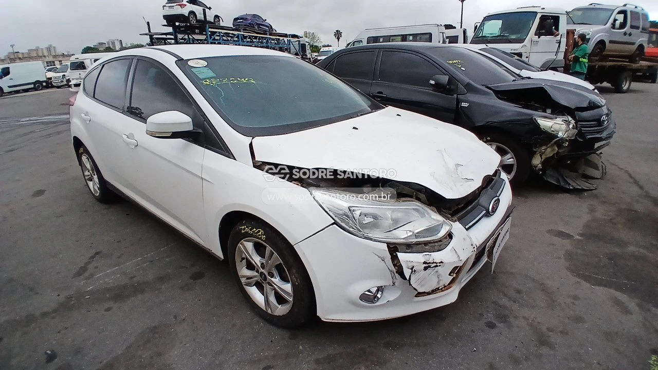 Ford Focus SE SE 2013 1.6 Manual em Guarulhos - São Paulo