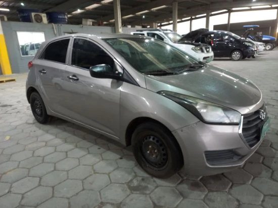 Hyundai HB20 HB20 1.0M COMFOR 2016 2017 Gas em Tijucas - Santa Catarina