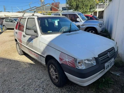 Fiat Uno Mille Way 2009/2010 1.0 Flex Branco em Curitiba - Paraná