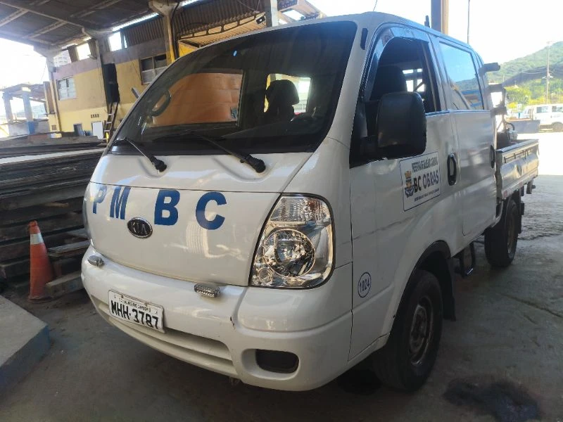 Kia K2700 K2700 II 4x4 LB DC 2010/2011 em Balneário Camboriú - Santa Catarina
