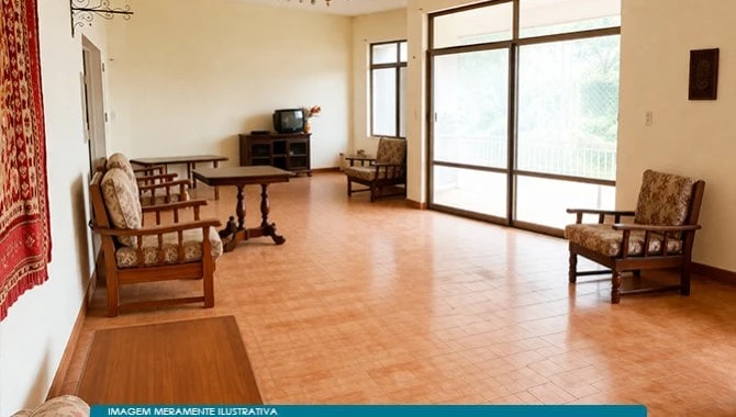 Chácara com Casa em São José dos Campos/SP em São José Dos Campos - São Paulo