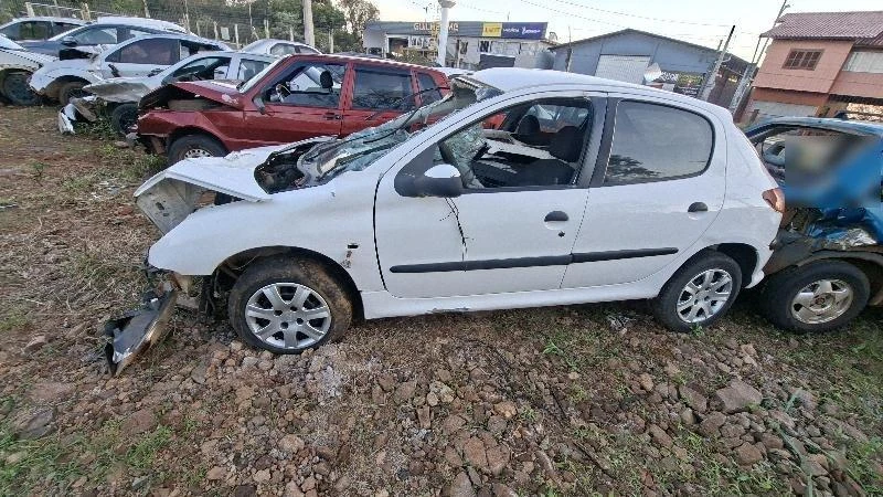 Peugeot 206 SENSAT FX 2008 em São Miguel Do Oeste - Santa Catarina