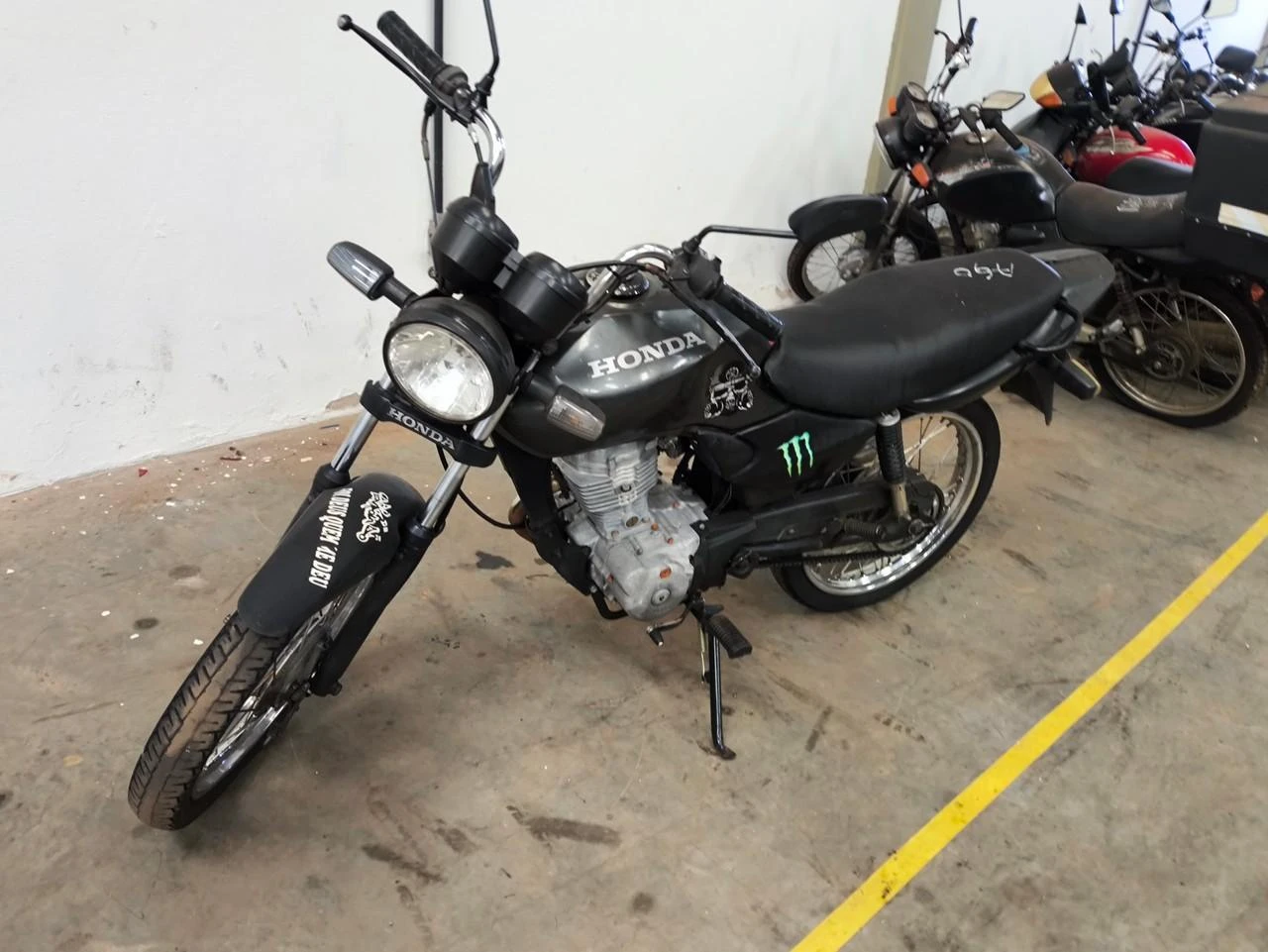 Honda CG 125 Fan 2008 Sucata em Maringá - Paraná