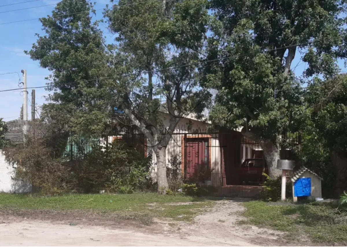 Casa Casa com terreno em Pelotas/RS em Pelotas - Rio Grande do Sul