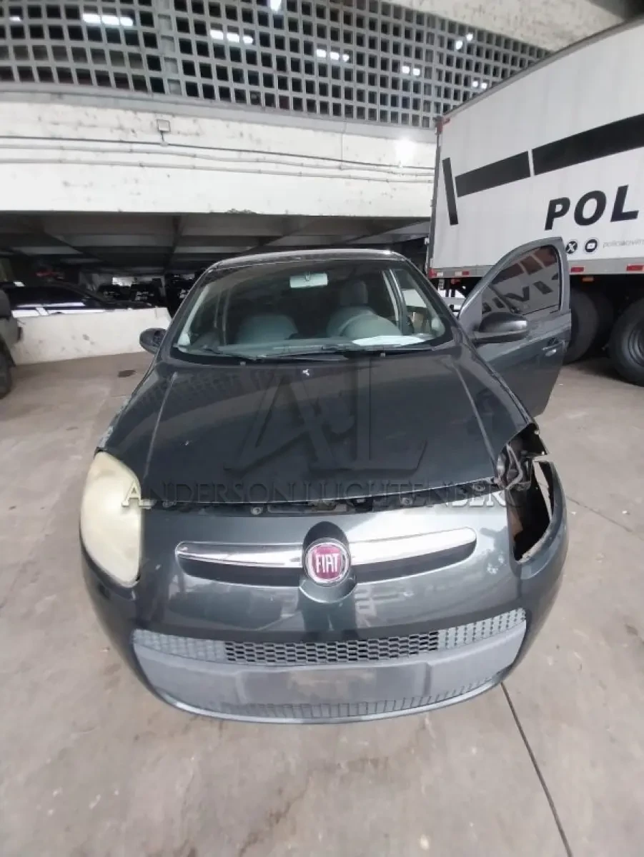 Fiat Palio Essence 2014 1.6 em Porto Alegre - Rio Grande do Sul