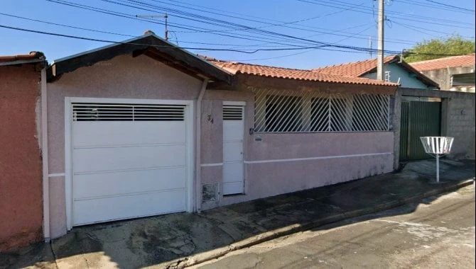 Casa em Vila Centenário em Espírito Santo do Pinhal/SP em Espírito Santo Do Pinhal - São Paulo