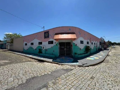 Prédio Comercial no Terreno de 357 m² com 375 m² construídos, Rio Negro/PR em Rio Negro - Paraná