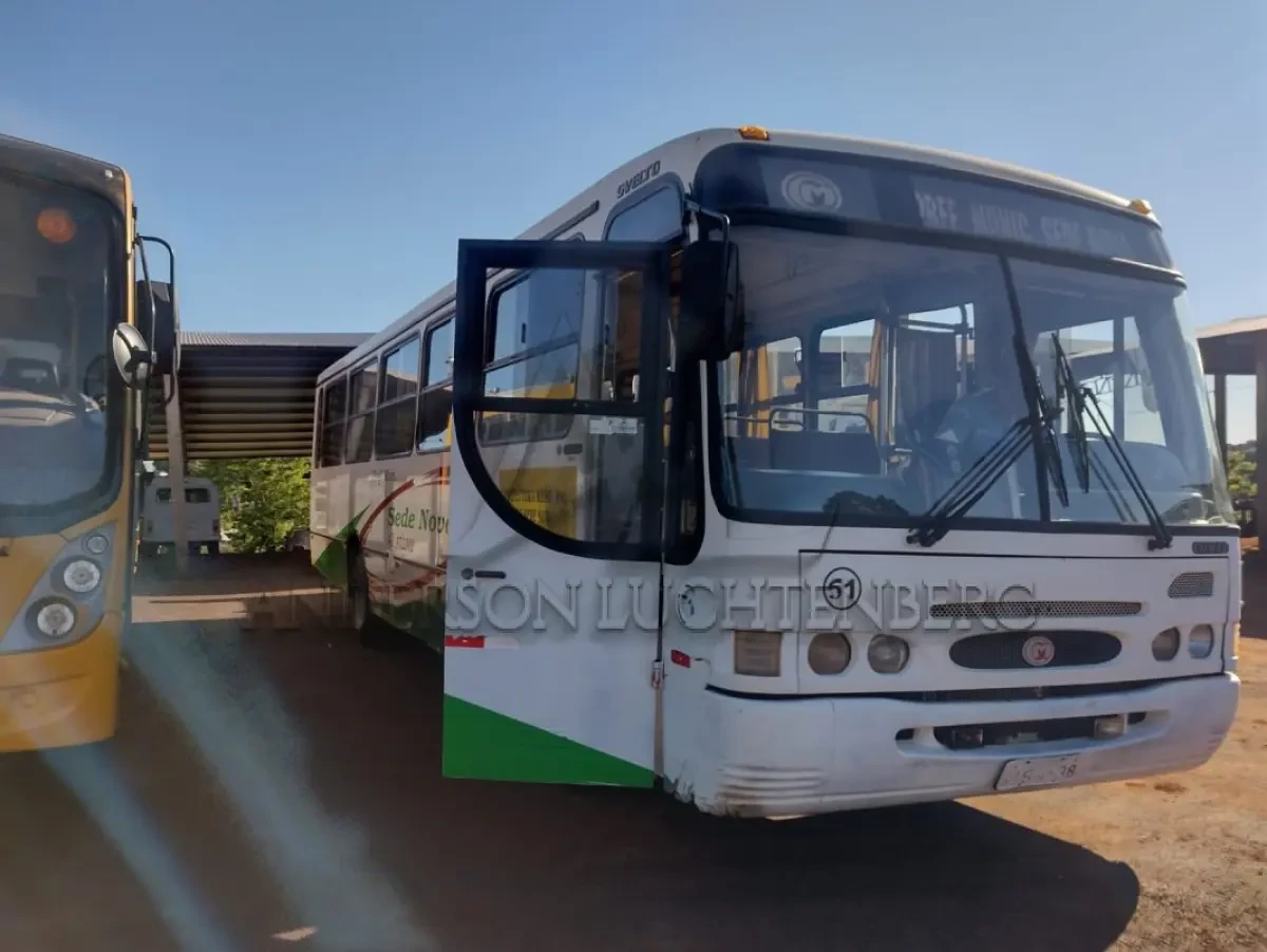 Mercedes-Benz Svelto Svelto U 52P 1999 em Sede Nova - Rio Grande do Sul