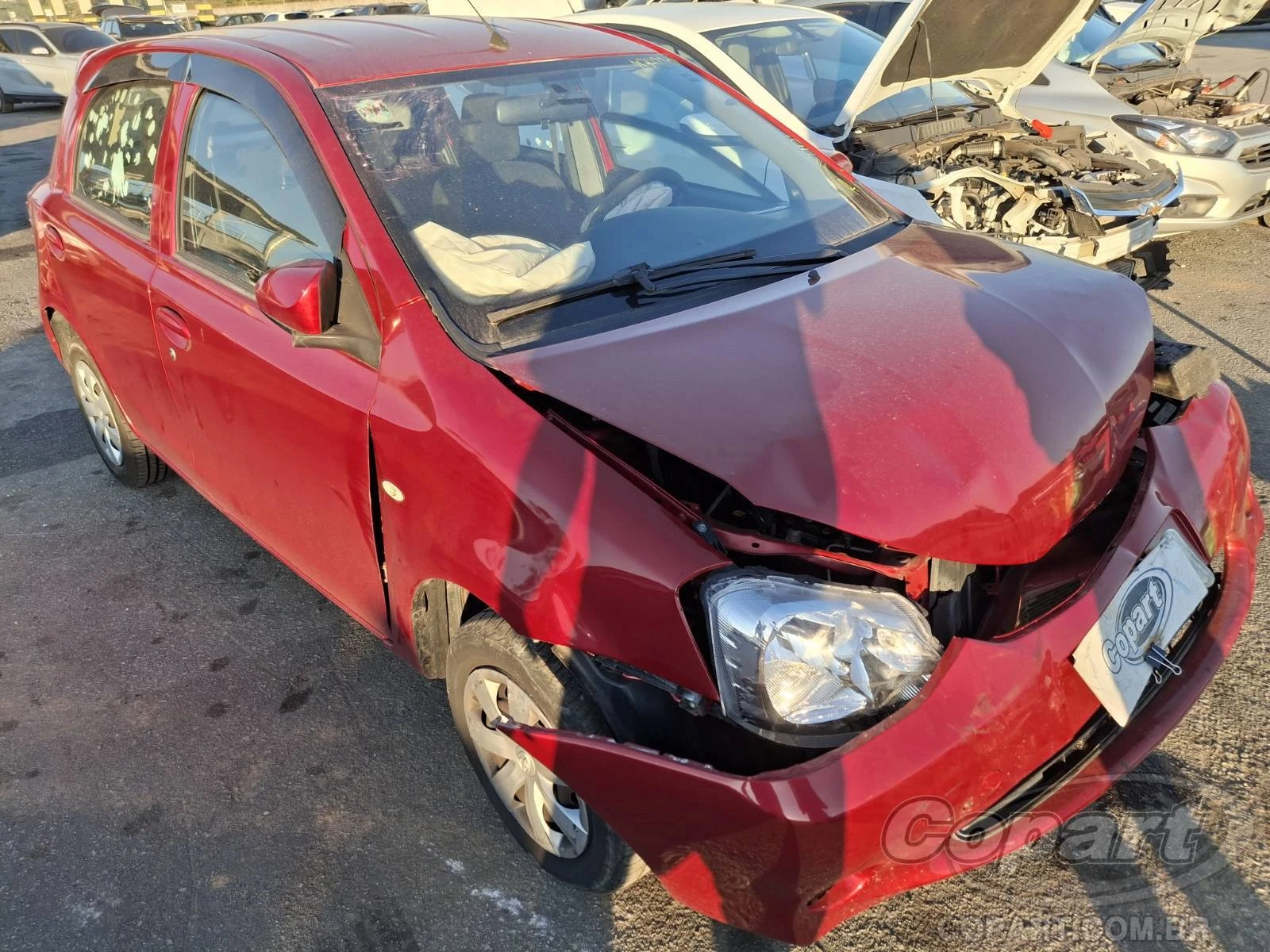 Toyota Etios X 2015 1.3 Automático com Dano Frontal em Pirapora Do Bom Jesus - São Paulo