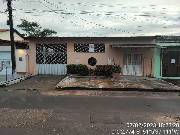 Casa de 301m² com 4 Quartos no Jardim Marco Zero em Macapa - Amapá
