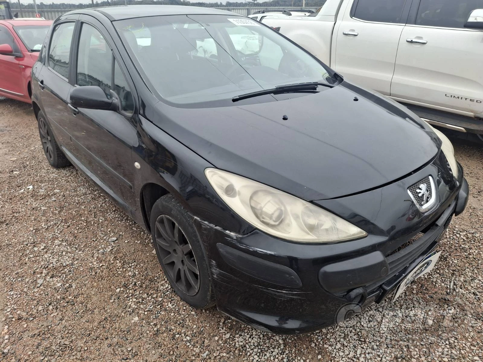 Peugeot 307 Presence 2008 1.6 16V em São José Dos Pinhais - Paraná