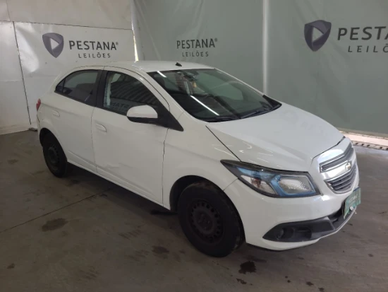 Chevrolet Onix LT 1.4 MT 2013 Gas/Álcool em Nova Santa Rita - Rio Grande do Sul