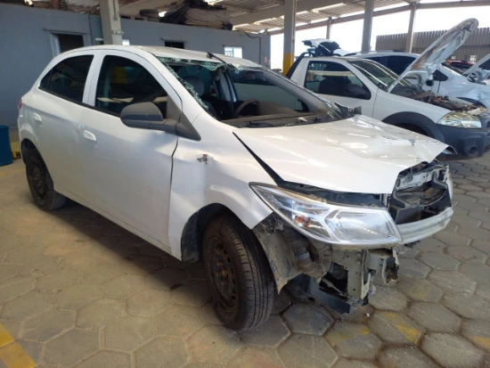 Chevrolet Onix 1.0 MT LT 2014 em Tijucas - Santa Catarina