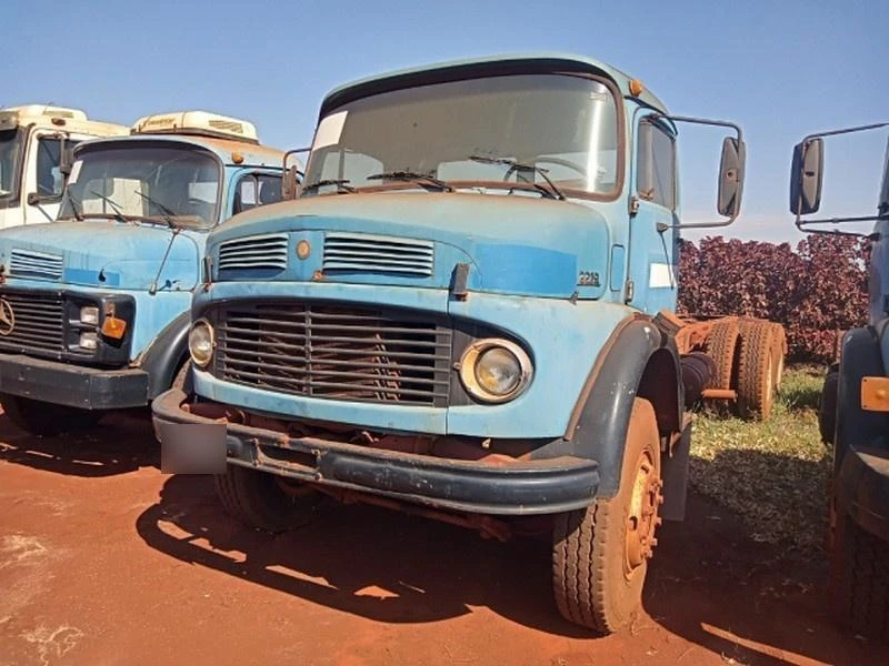 Mercedes-Benz L 2220 1990 4x2 Diesel Manual em Guaíra - São Paulo