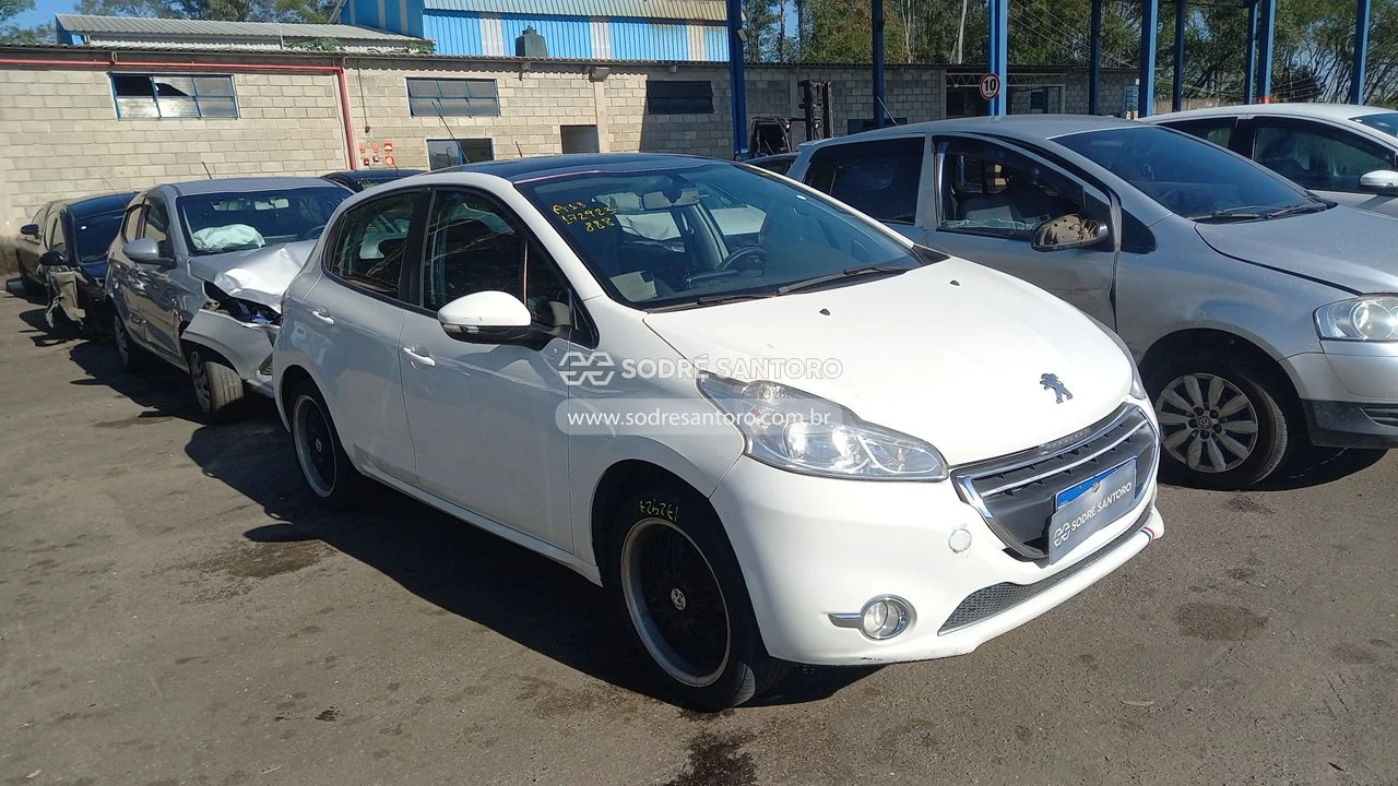 Peugeot 208 Allure 2014 1.6 Automático em Monte Mor - São Paulo