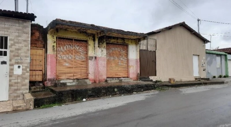 Prédio Comercial em Pirapora/MG em Pirapora - Minas Gerais