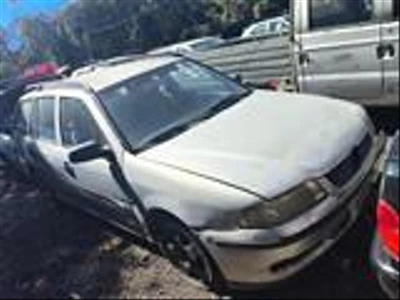 Volkswagen Parati 16V Plus 2001 em Araucária - Paraná